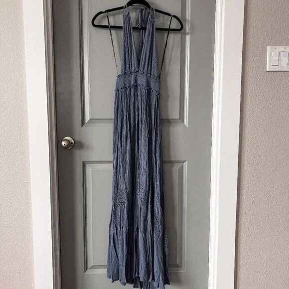 Forever 21 | Dresses | Halter Maxi Dress | Poshmark